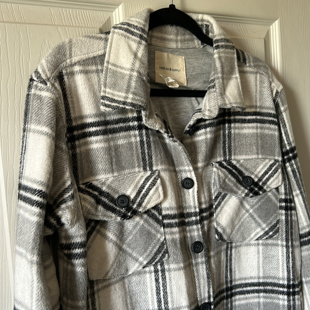 Thread and Supply Grey Plaid Shacket Jersey Lining | Flannel Jacket Shirt Size M - Picture 4 of 10